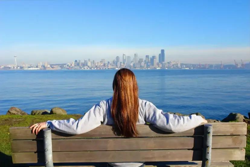 Surrogate in Seattle enjoys her surrogacy in Washington