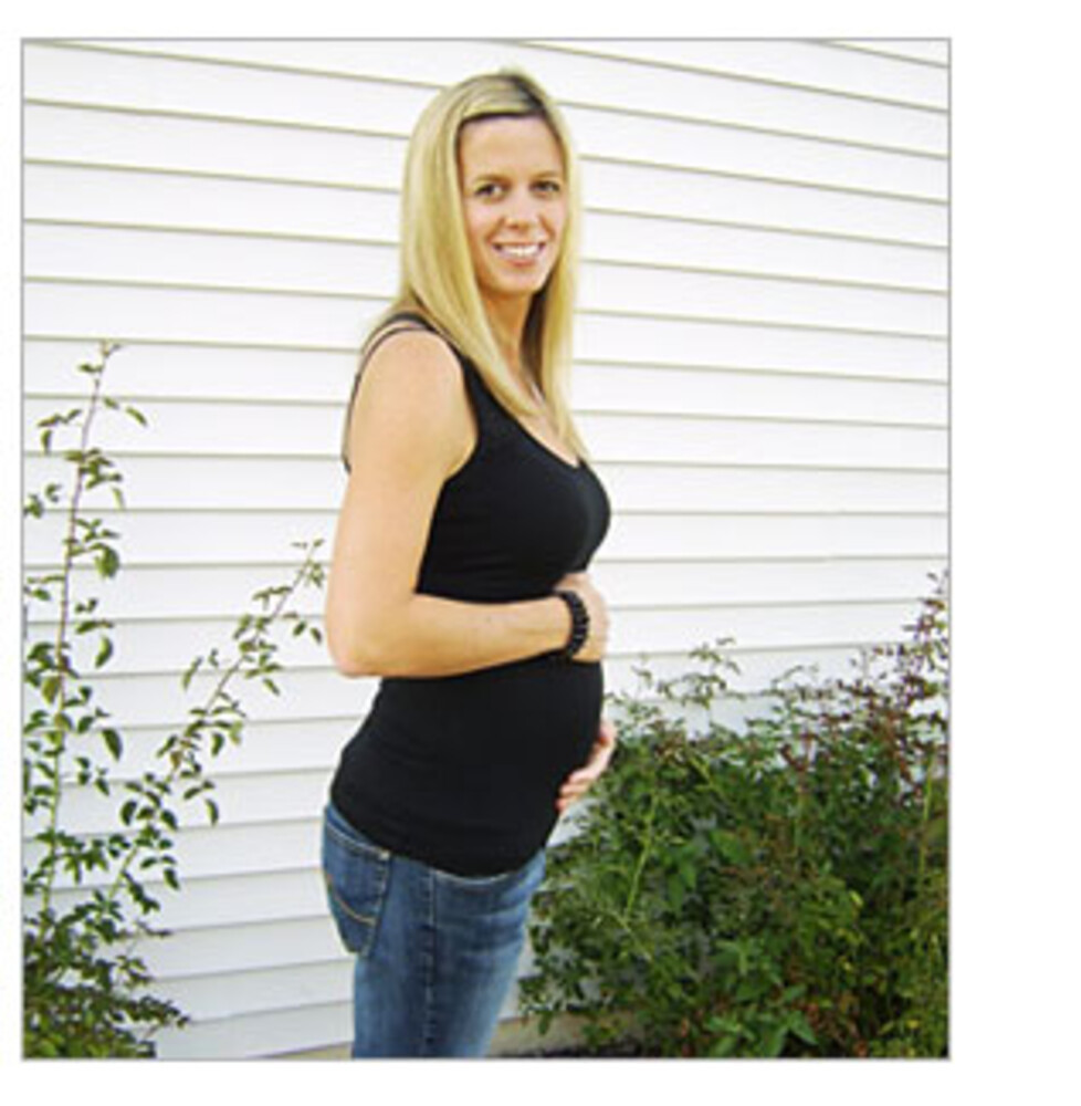 Surrogate mother Kristina pregnant